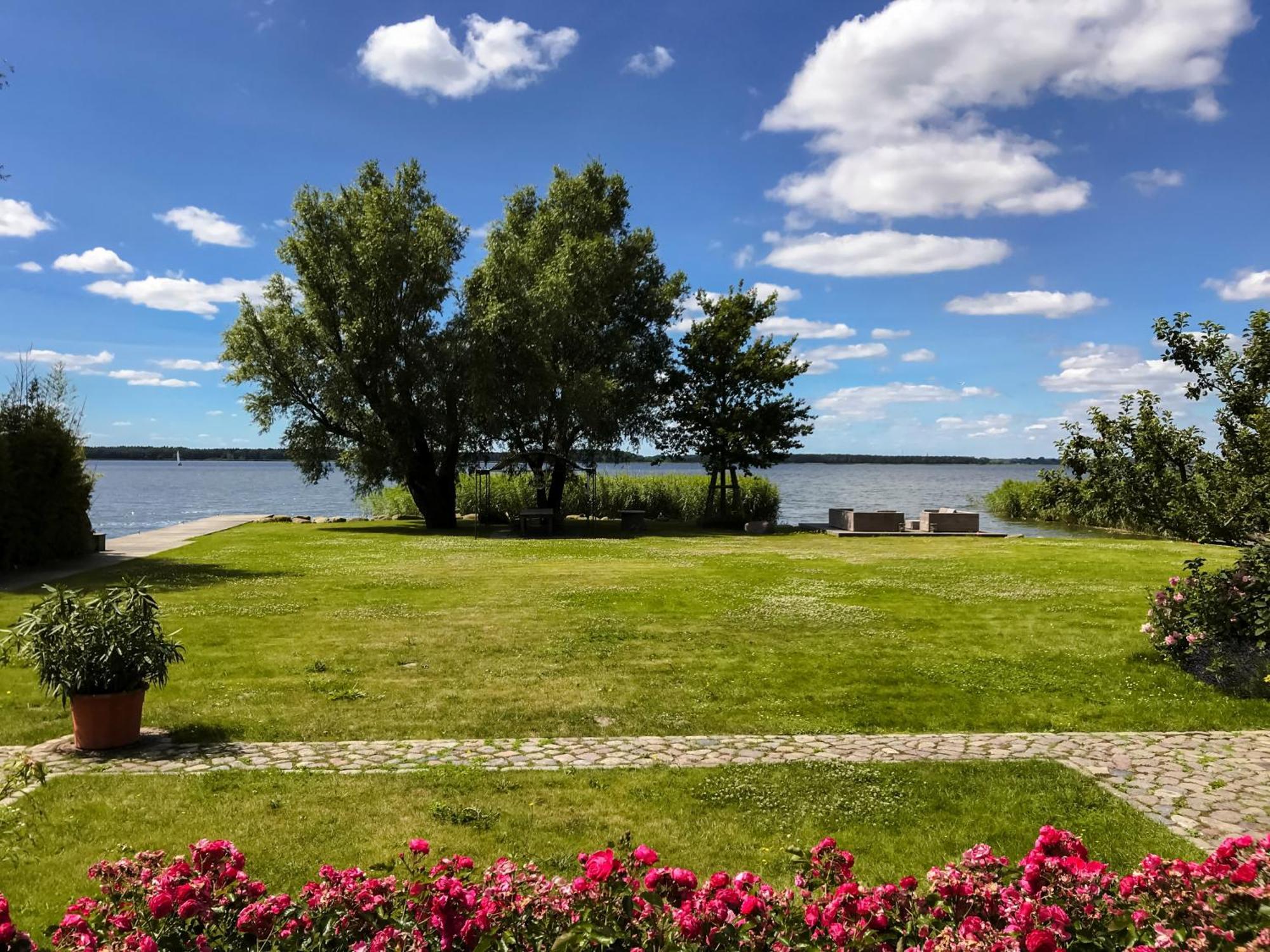 Peeneblick - Traumhaus In Exklusiver Direktlage Am Wasser Mit Eigenem Bootssteg Fuer 8 Personen Rankwitz Exterior foto
